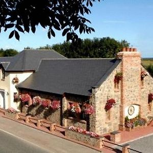 New Overlander Inn